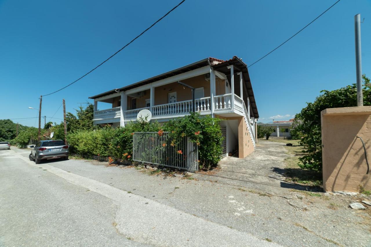 Maison Agistro Hotel Ángisztro Kültér fotó