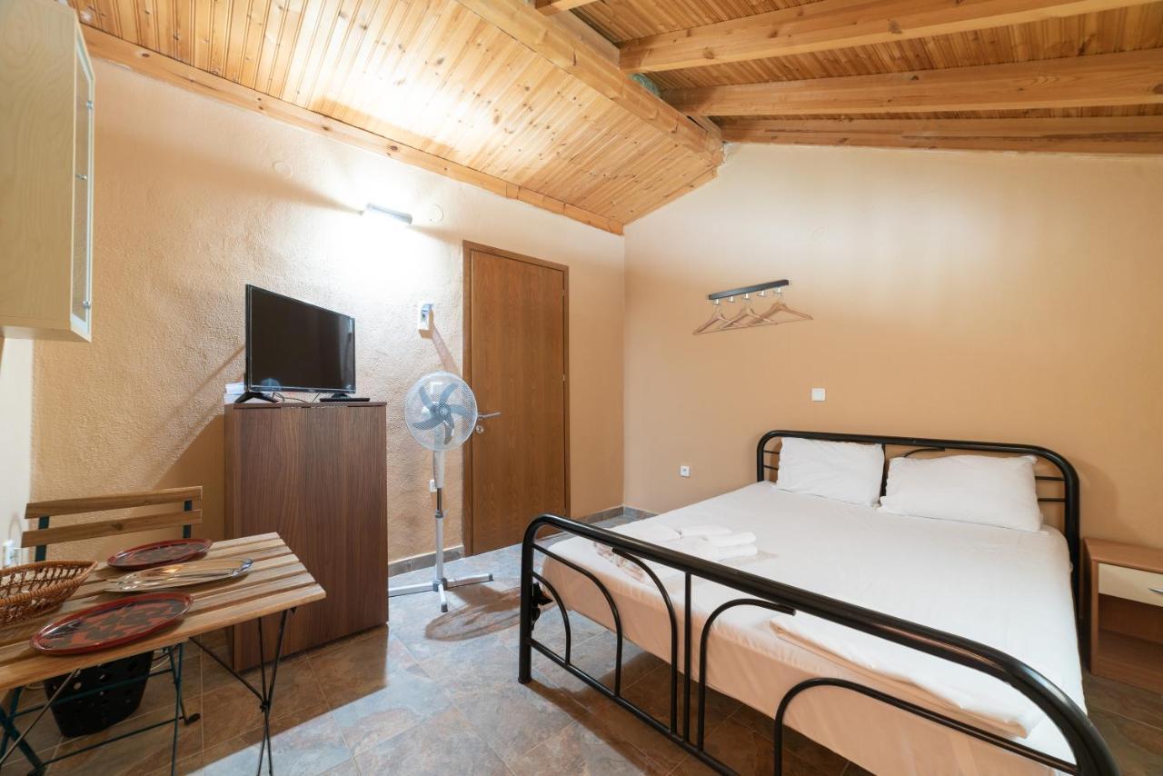 Maison Agistro Hotel Ángisztro Kültér fotó